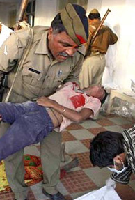 Nearly 1,000 Lives Lost in Temple Stampedes in Past Decade